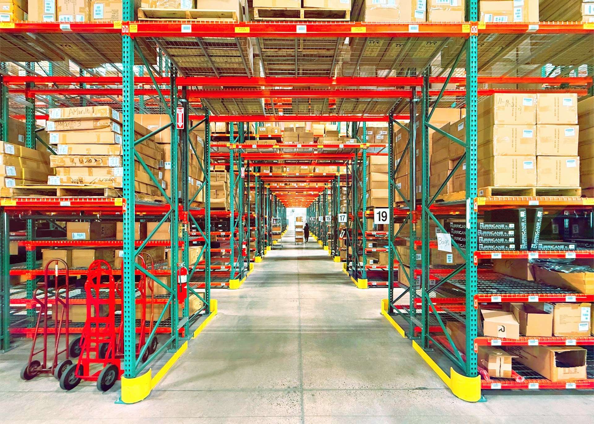 Distribuidoras y comercio con sistemas críticos